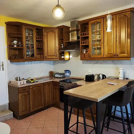 Mira Apartment *