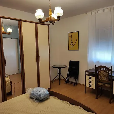 Apartment Mira